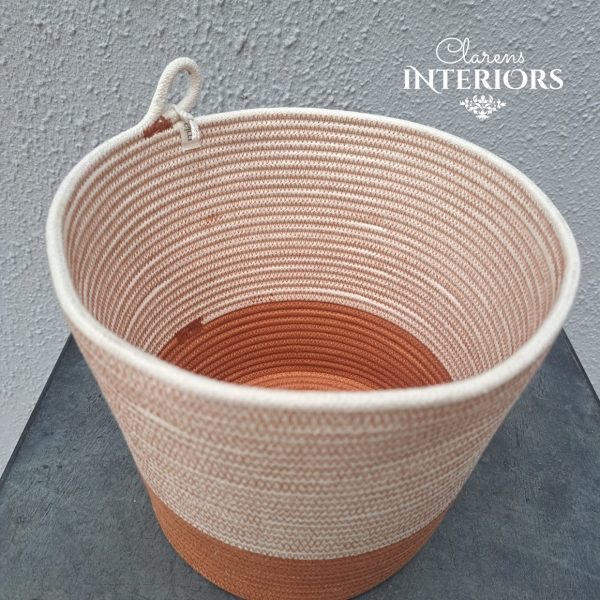 Planter- Nutmeg For Sale