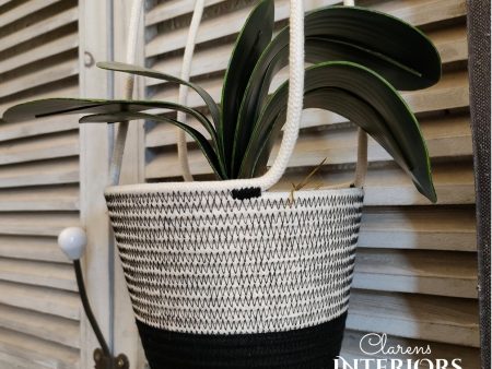 Hanging Planter - Liquorice Sale